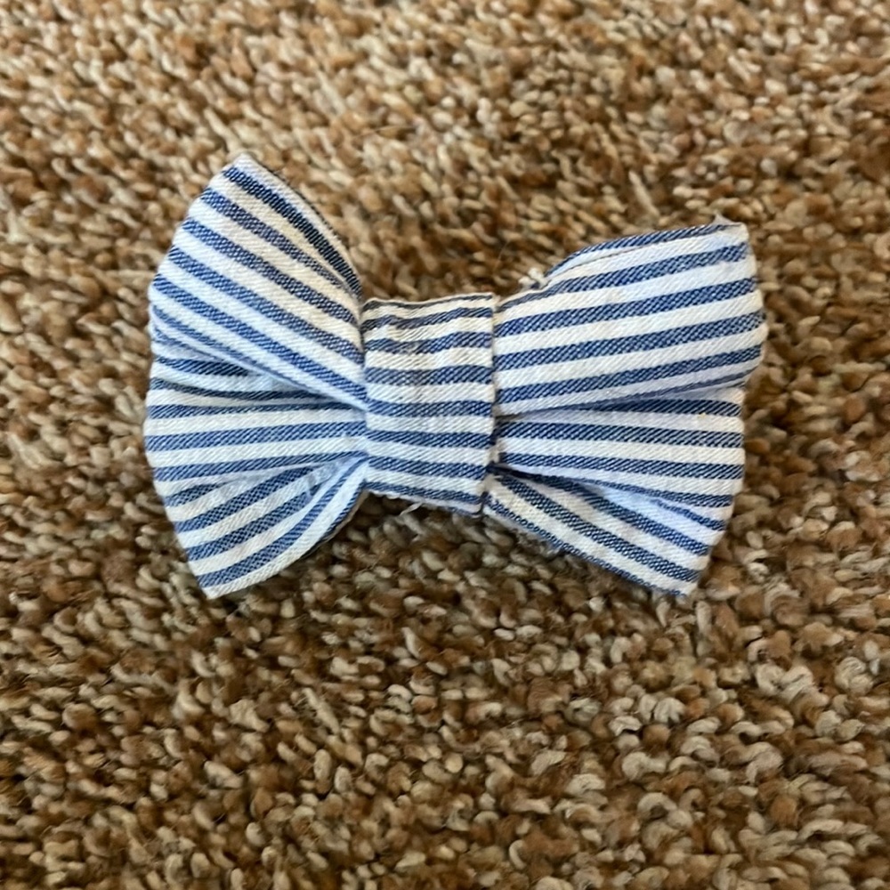 Boy toddler blue and white seersucker bow tie